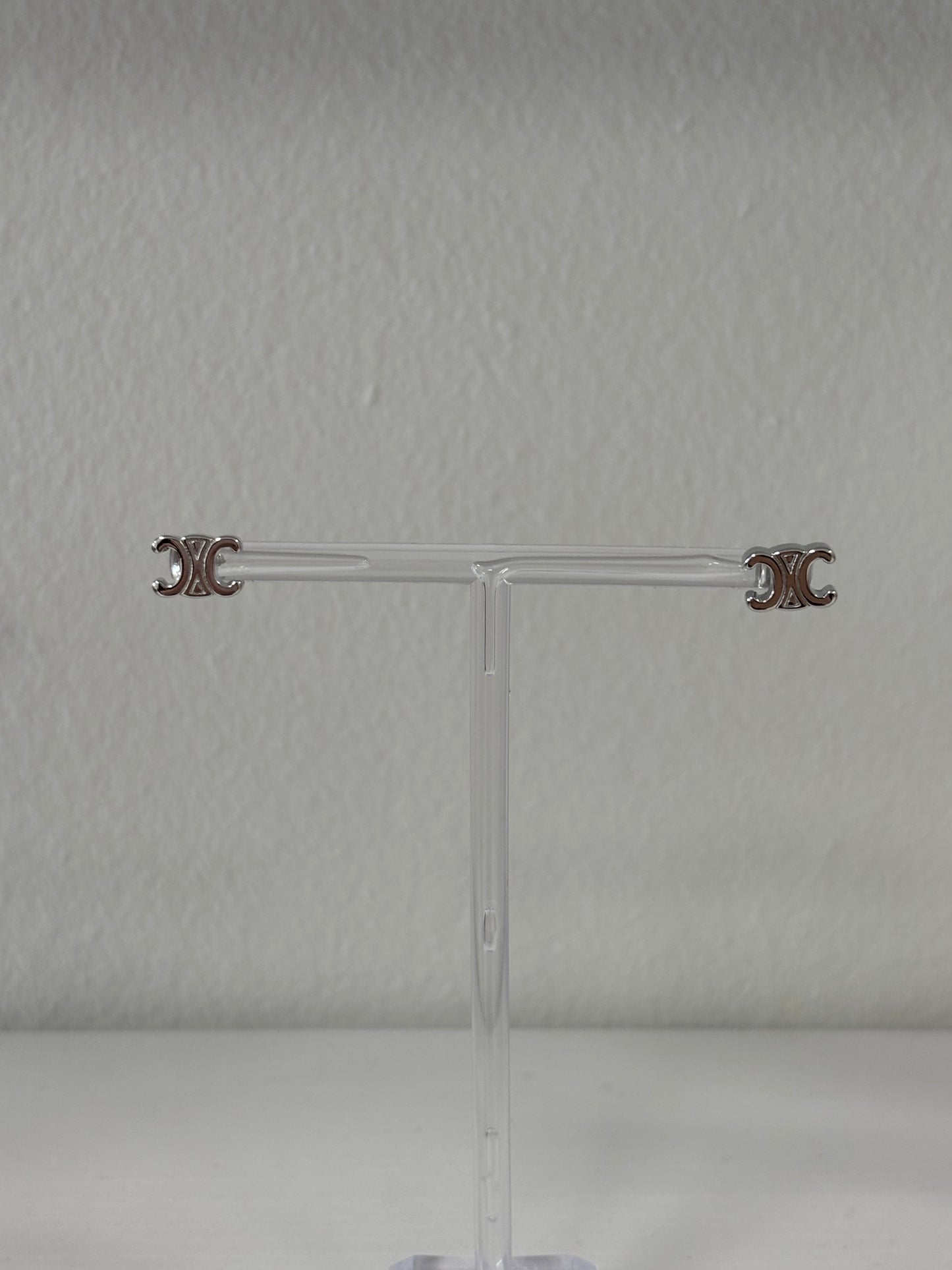 Cel stud earrings (silver)