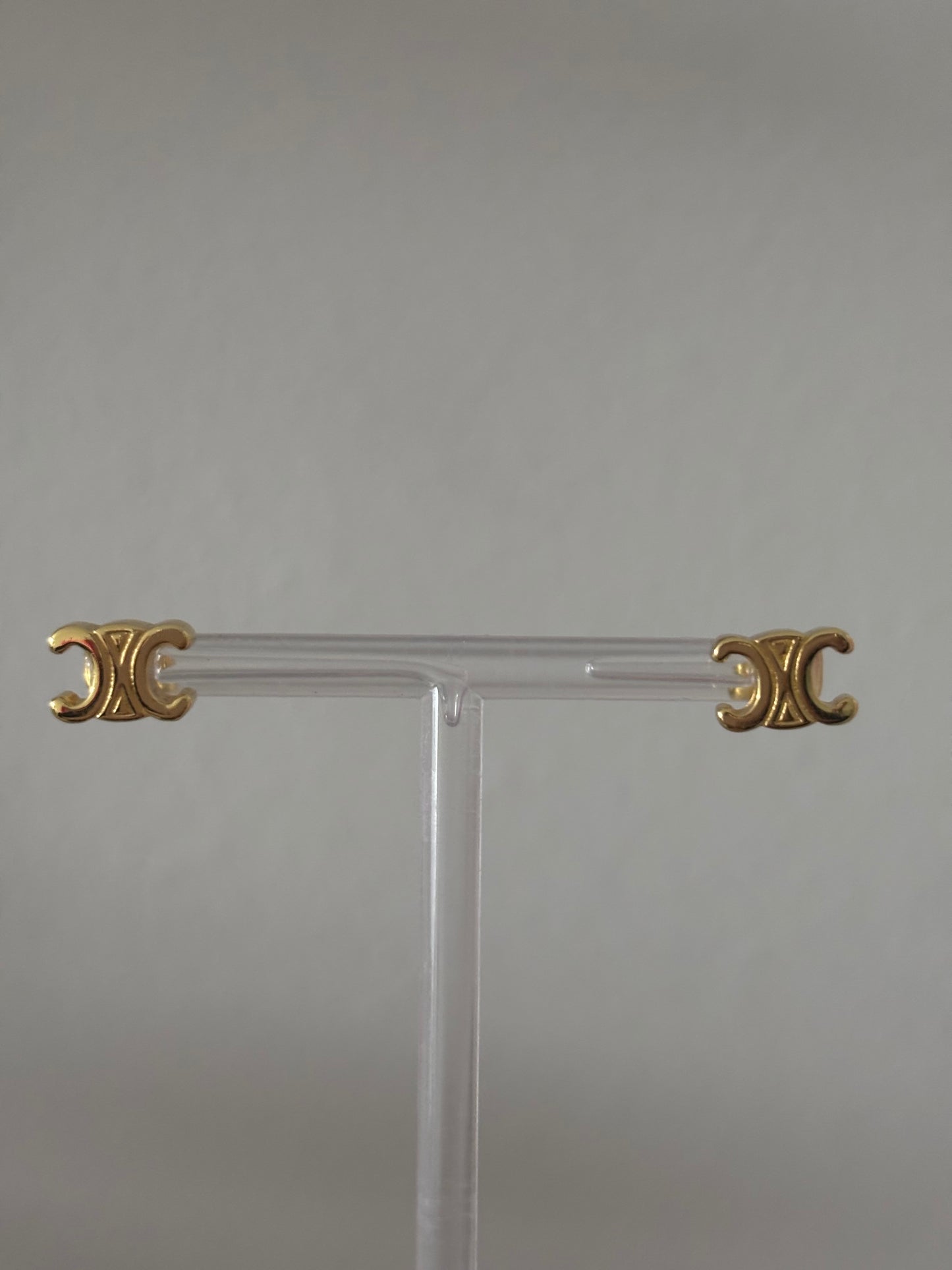 Cel stud earrings (gold)