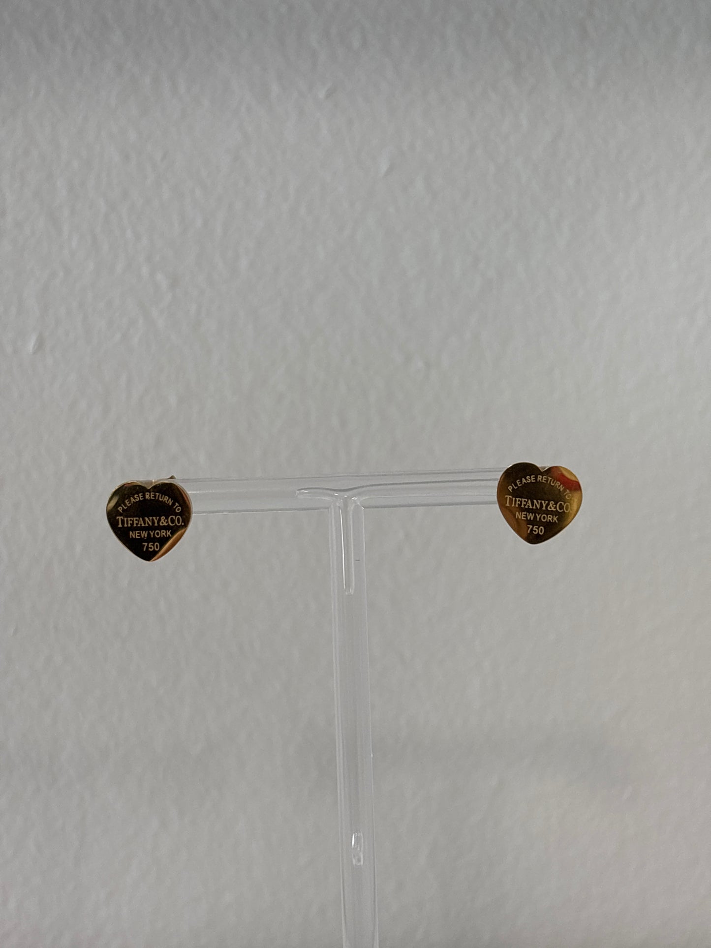 T&C gold heart earrings