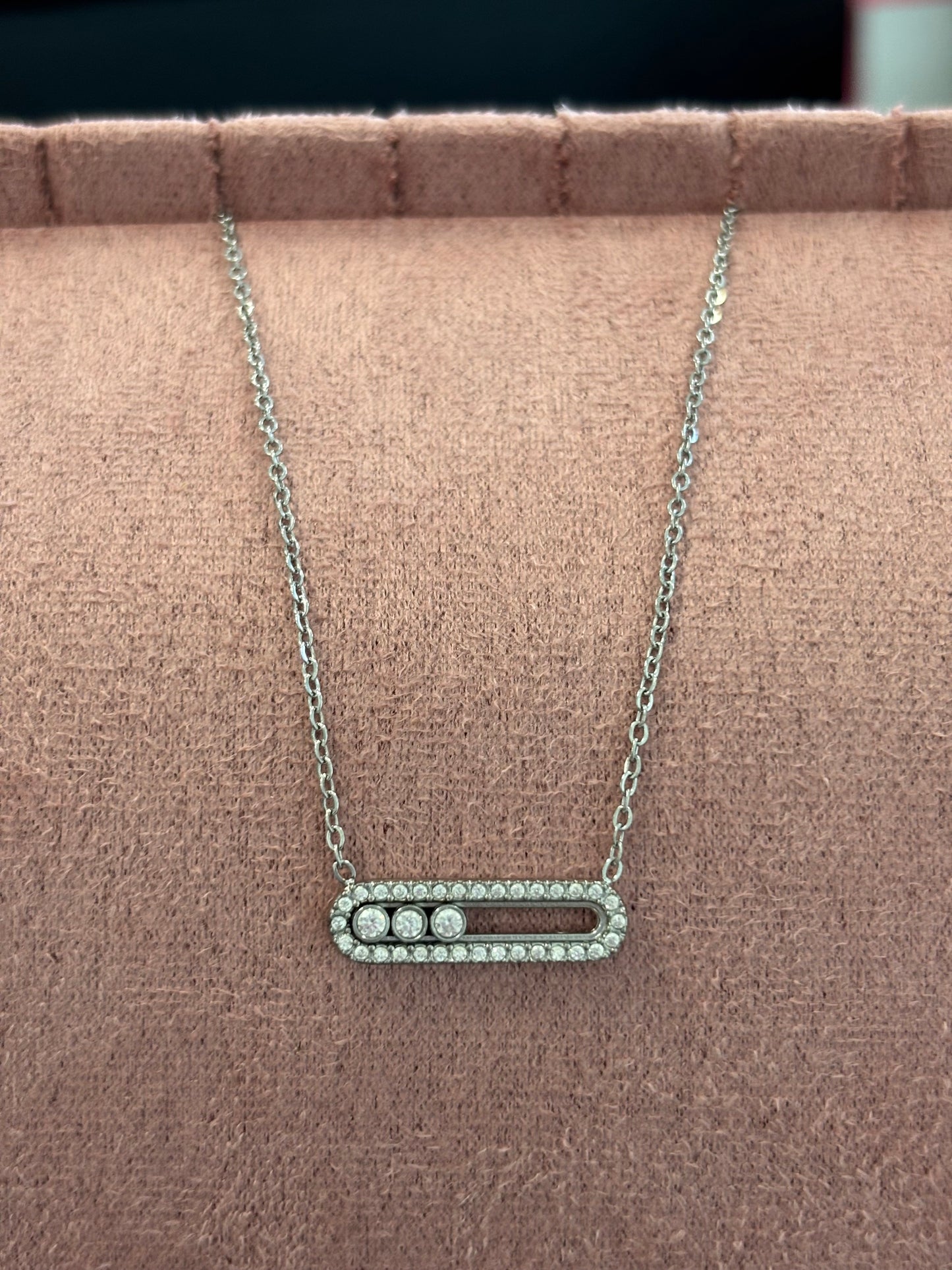 Silver circle Rhinestone Necklace