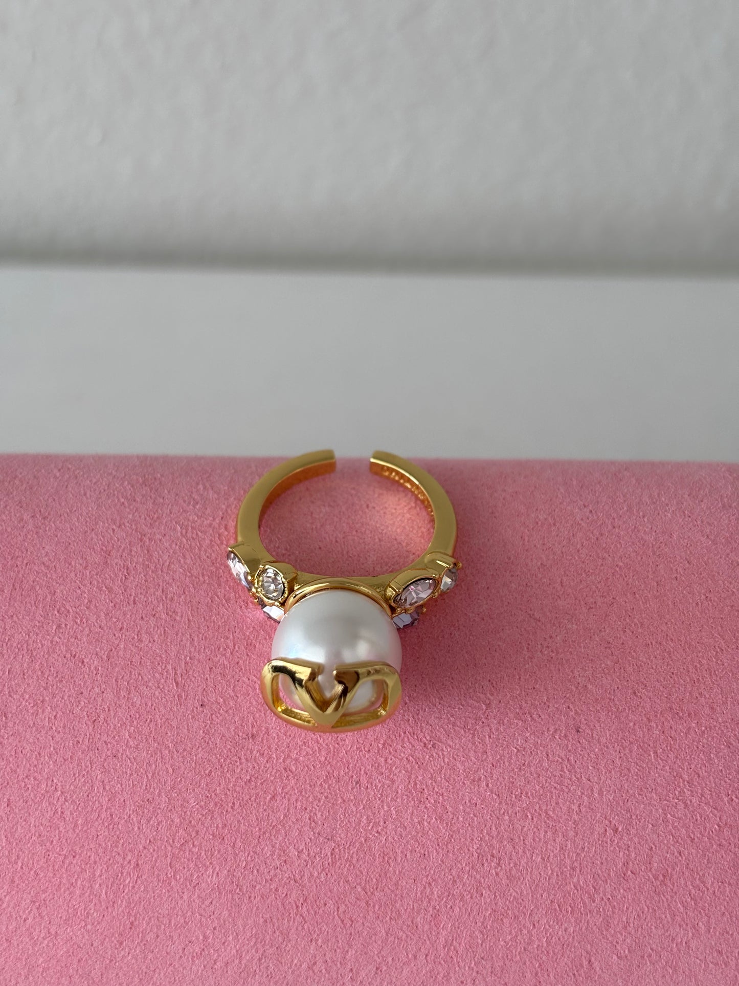 Valentino Big Pearl Ring