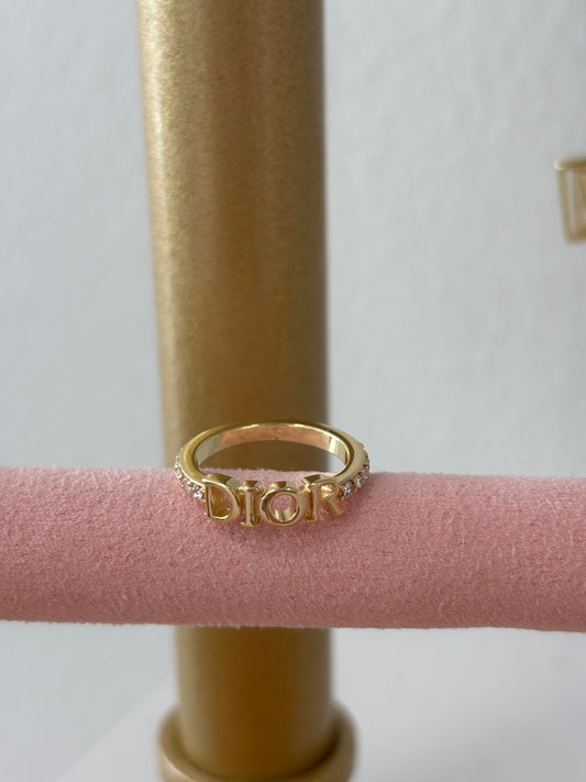 CD gold ring